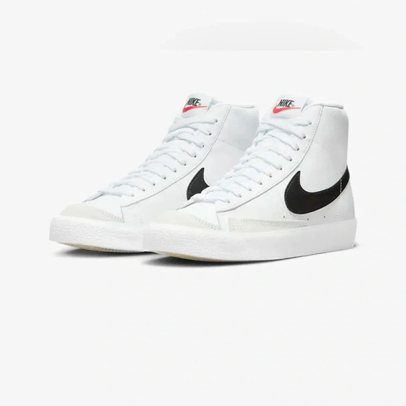 Nike Other - Nike Blazer Mid '77 size 5.5
